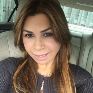 Meet your Posher, Iris